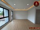 - ขาย ทาวน์โฮม 4 ชั้น ลาดพร้าว 110 รีโนเวทใหม่พร้อมเข้าอยู่ 200 ตรม.