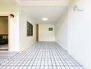 - หมู่บ้านลดาสิริ บ้านกล้วย-ไทรน้อย ถนนเมน ทำเลค้าขาย