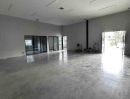 - ให้เช่าโกดังพร้อมออฟฟิศ ถนนเฉลิมพระเกียรติ ร.9 ที่ดิน 373 ตรว.พื