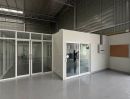 - โกดัง/โรงงานให้เช่าพร้อมออฟฟิศขนาด 400 ตร.ม. ย่านรามอินทรา กรุงเทพฯ