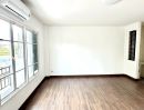 - ให้เช่าทาวน์โฮมออฟฟิศสไตล์ฝรั่งเศส 3.5 ชั้น 200 ตรม. หมู่บ้านสรานนท์ ปากเกร็ด