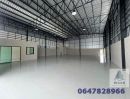 - ปล่อยเช่าโกดังปิ่นทอง 1 มีอ๊อฟฟิสพร้อมเข้าอยู่ ศรีราชา ชลบุรี Factory & Warehouse For RENT