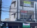 - ขายถูกมาก!! อาคารพาณิชย์ 3 ชั้น ทำเลทอง ติดถนนใหญ่ สี่แยกตลาดสดแม่เหียะ อ.เมือง จ.เชียงใหม่