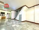 - ทาวน์เฮาส์ 2 ชั้น เนื้อที่ 22.5 ตร.ว. หมู่บ้านสถาพร ซอยรังสิต-นครนายก 73 ถนนรังสิต-นครนายก ตำบลบึงยี่โถ อำเภอธัญบุรี ปทุมธานี