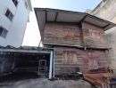  - ขาย บ้านพร้อมสิ่งปลูกสร้างบ้านไม้ 2 ชั้น 54 ตร.วา ซอย จรัญสนิทวงศ์ 1 ทำเลดีใกล้ MRT ท่าพระ 650 เมตร