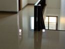 - ขายอาคารพาณิชย์ 2 ชั้น เพียง 1.7 ล้านบาท