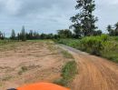 - ที่ดินท่ายาง เพชรบุรี อยู่ติดชุมชน มีเพื่อนบ้าน วิวเขารอบแปลง เหมาะกับซื้อทำบ้านพักตากอากาศ บ้านสวน เก็งกำไร