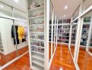 - ขายบ้าน ดิ เอสทาน่า พระราม 5 (The Estana Rama 5) นครอินทร์ บ้านสร้างเอง 2 ชั้น ที่ดิน 121 ตร.ว. | 424 ตร.ม. | 5 ห้องนอน 5 ห้องน้ำ