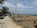 - ขายที่ดินเปล่า นส.4จ ติดทะเลทับสะแก 120 ตรว. ติดถนนสาธารณะเดินทางสะดวก หน้าหาดสวย ห่างทะเลแค่ 50 เมตร ประจวบคีรีขันธ์