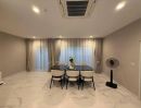- บ้านใหม่เฟอร์ครบพร้อมอยู่! ปล่อยเช่าบ้านเดี่ยวหรู ถนนหอการค้าไทย 4 นอน 5 น้ำ มีห้องแม่บ้าน ใกล้ SISB, DBS และเซ็นทรัลแจ้งวัฒนะ