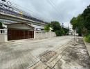- ให้เช่าบ้านเดี่ยว ซอยพระรามเก้า 46 บ้าน 2 หลัง บนที่ดิน 290 ตร.ว. ใกล้จุดขึ้นลงทางด่วน
