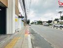 - ขายทาวน์เฮาส์ 2 ชั้น 14 ตร.ว. ติดถนนใหญ่ สุขุมวิท 105 ลาซาล ทำเลศักยภาพ เหมาะอยู่อาศัยและลงทุน