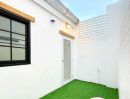 - ทาวน์เฮาส์ 2 ชั้น หมู่บ้านวีรวัฒน์ ซอยเพชรเกษม 92/3 ใกล้ MRT หลักสอง