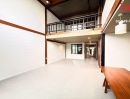 - ขายบ้านเดี่ยว 3 ชั้น 53.5 ตร.ว. ถนนรัชดาภิเษก ซอยรัชดาภิเษก 42 Modern Loft