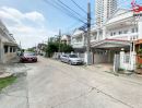 - ขายทาวน์เฮาส์ 2 ชั้น 18 ตร.ว. หมู่บ้านเอเวอร์กรีน ซ.บางนา-ตราด 56 รีโนเวทใหม่ พร้อมอยู่ ใกล้ทางพิเศษบูรพาวิถี รถไฟฟ้าสายสีเหลือง