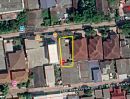 - ขายที่ดินพร้อมบ้าน 2 ชั้น 56 ตร.ว. ซอยลาดพร้าว 64 วังทองหลาง ใกล้ MRT สายสีเหลือง