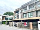 - ขาย ทาวน์โฮมหรู เลียบด่วนรามอินทรา Landmark Ekkkamai Ramintra 3 นอน 2 จอด มี skyhall penthouse โปร่งโล่งทะลุ 3 ชั้น เหมาะ ทำ home office
