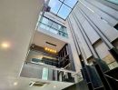 - ขาย ทาวน์โฮมหรู เลียบด่วนรามอินทรา Landmark Ekkkamai Ramintra 3 นอน 2 จอด มี skyhall penthouse โปร่งโล่งทะลุ 3 ชั้น เหมาะ ทำ home office