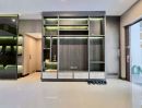 - ขาย ทาวน์โฮมหรู เลียบด่วนรามอินทรา Landmark Ekkkamai Ramintra 3 นอน 2 จอด มี skyhall penthouse โปร่งโล่งทะลุ 3 ชั้น เหมาะ ทำ home office