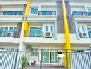  - สนามบินสุวรรณภูมิ ทาวน์โฮม 3 ชั้น 4นอน ลาดกระบัง 54 200ม. 4น้ำ .รพ.จุฬารัตน์ 8 27 ตร.ว. 230 ตร.ม.พร้อมเฟอร์ฯ แอร์