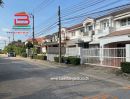 - บ้านแฝด หมู่บ้านลิฟวิ่งลากูน เนื้อที่ 64.6 ตรว. ใกล้ปั๊ม ปตท. พระยาสุเรนทร์ ถนนรามอินทรา แขวงสามวาตะวันตก เขตคลองสามวา