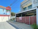 - ทาวน์เฮาส์ 2 ชั้น เนื้อที่ 35.7 ตร.ว. หมู่บ้าน รัชธานี 11 ถนนรังสิต-นครนายก ตำบลบึงน้ำรักษ์ อำเภอธัญบุรี ปทุมธานี