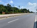 - ขายที่ดินแปลงใหญ่ 16 ไร่ ทำเลดี ติดถนนสุรนารายณ์ จ.ลพบุรี