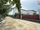 - ขายและให้เช่าที่ดิน 198 ตร.ว. ถนนติวานนท์ สุขาประชาสรรค์ 3(วัดกู้) ปากเกร็ด นนทบุรี