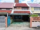 - ขายทาวน์เฮ้าส์ หมู่บ้านโอษธิศ 1 โชคชัย 4 ลาดพร้าว กรุงเทพ เนื้อที่ 25 ตร.ว. 2 ชั้น 2 นอน 2 น้ำ