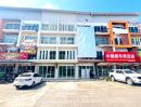 - โฮมออฟฟิศ 4 ชั้น 2 คูหา ทำเลทองคำ ตรงข้ามสนามไดฟ์ M Sport ติดทางเข้าหมู่บ้าน Pimpichada