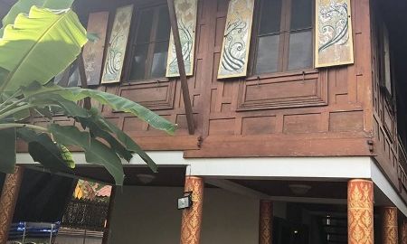 ขายบ้าน - ขายบ้านเรือนไทย 2 ชั้น ไม้สักทั้งหลังใจกลางเมือง รัชดาภิเษก ซ.32