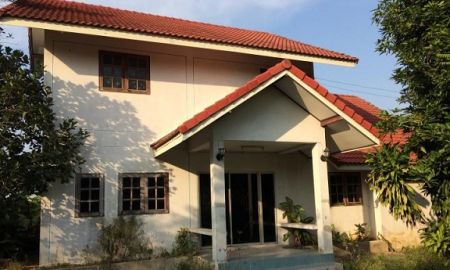 ให้เช่าบ้าน - Detached house for rent, Don land, 2 storey house, 4 bedrooms, 3 bathrooms, near market. Contact: Khun Bow , ID 