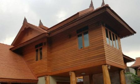 ขายบ้าน - ขายบ้านทรงไทยไม้สักทอง หมู่บ้านสราญสิริ ใกล้สนามบินดอนเมืองและห้างฟิวเจอร์รังสิต