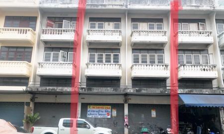 ขายอาคารพาณิชย์ / สำนักงาน - ขายตึกแถว 3.5 ชั้น 2 คูหา หมู่บ้านบัวทองธานี (201836)