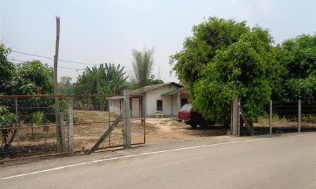 ขายบ้าน - ขายที่สวนผลไม้พร้อมบ้านเล็ก1หลังในเนื้อที่1-2-12ไร่ติดทางสาธารณประโยชน์ที่เข้ามาจากถนนคันคลองชลประทานและออกไปเชื่อมกับทางฯในหมู่บ้านเพื่อออกไปเชื