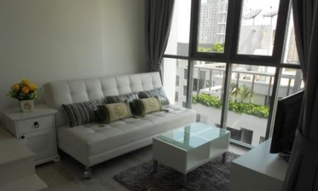 ให้เช่าคอนโด - Duplex Room for rent Ideo Mobi Sukhumvit 35000THB 150m from BTS On-Nut ref-dha261548