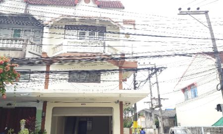 ขายอาคารพาณิชย์ / สำนักงาน - ขายอาคารพาณิชย์ 2 ชั้นครึ่ง บ้านสวน เมืองชลบุรี หลังโรงพยาบาลชลบุรี