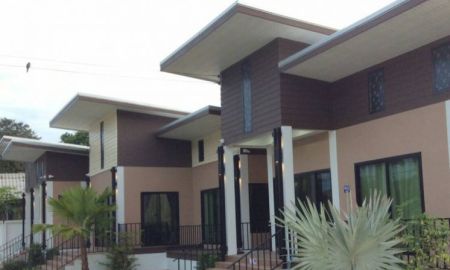ให้เช่าบ้าน - บ้านสร้างใหม่ให้เช่าพร้อมสระว่ายน้ำ resort style houses with pool to rent