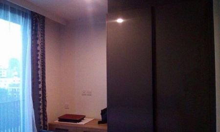 ให้เช่าคอนโด - Bedroom for rent near BTS Ploenchit @Maestro 02 The Luxury Condominium.