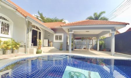 ให้เช่าบ้าน - House with swimming pool for rent south pattaya close to walking street 3 kilometer rent 50,000 baht per moth