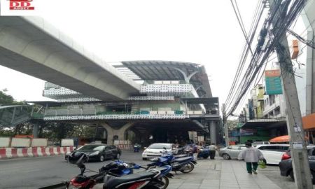 ขายอาคารพาณิชย์ / สำนักงาน - อาคารพาณิชย์ 3 คูหา พหลโยธิน ติดสถานีรถไฟฟ้าสายสีเขียวสถานีราบ 11