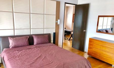 ให้เช่าคอนโด - เช่าด่วน คอนโด แบบ 2 ห้องนอน ซอย สุขุมวิท 41 For Rent A Spacious 2 Bedroom Unit at Sukhumvit 41