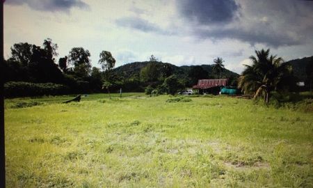 ขายที่ดิน - ขายที่ดิน 4ไร่ ใกล้ทางด่วน นิคม มีถนนคอนกรีตถึงที่ดิน ตำบลหนองซ้าซาก ชลบุรี เป็นพื้นที่สีเขียว