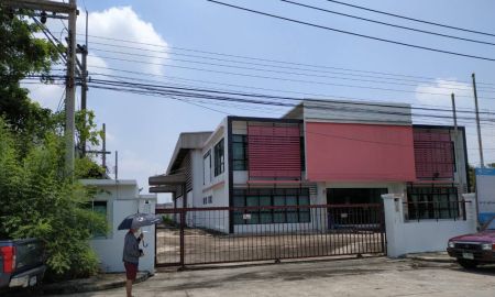ขายโรงงาน / โกดัง - ขายโกดังพร้อมสำนักงาน พื้นที่ใช้สอยรวม 1150ตรม. หนองบอนแดง ชลบุรี