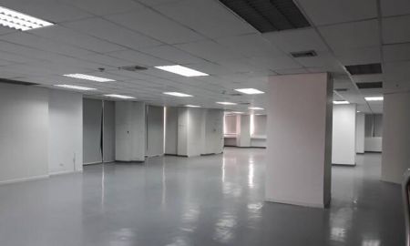 ขายอาคารพาณิชย์ / สำนักงาน - ขายพื้นที่สำนักงาน 745 ตรม. ในอาคารชำนาญเพ็ญชาติ ใกล้ MRTพระราม 9 เหมาะลงทุน