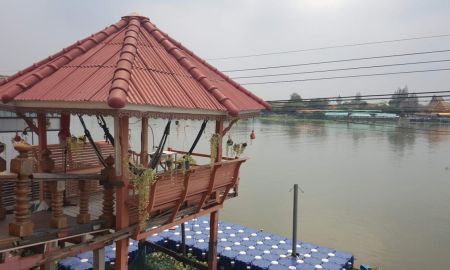 ขายบ้าน - ขายที่ดินพร้อมบ้านทรงไทยคู่ ติดแม่น้ำเจ้าพระยา จ.ปทุมธานี