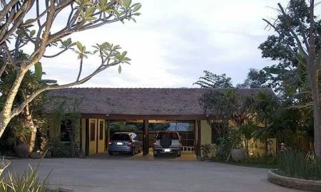 ขายบ้าน - Sale the Villa Resort along a Ping River in Chiangmai countryside.