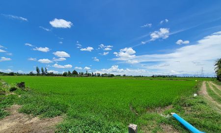 ขายที่ดิน - บรรยากาศแบบท้องทุ่งธรรมชาติ ติดทางสาธารณะและคลองชลส่งน้ำ ใกล้มอเตอร์เวย์ จุดเชื่อมต่อ 3 จังหวัด 10.3.27ไร่