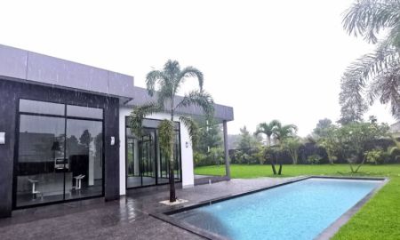 ขายบ้าน - ขายบ้านหางดง Pool Villa สร้างใหม่ เนื้อที่ 299.7 ตร.ว. พร้อมสระว่ายน้ำ ต.น้ำแพร่ อ.หางดง จ.เชียงใหม่