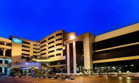ขายอพาร์ทเม้นท์ / โรงแรม - ขายโรงแรมชลอินเตอร์ ติดถนนสุขุมวิทอำเภอเมืองชลบุรี จังหวัดชลบุรี
